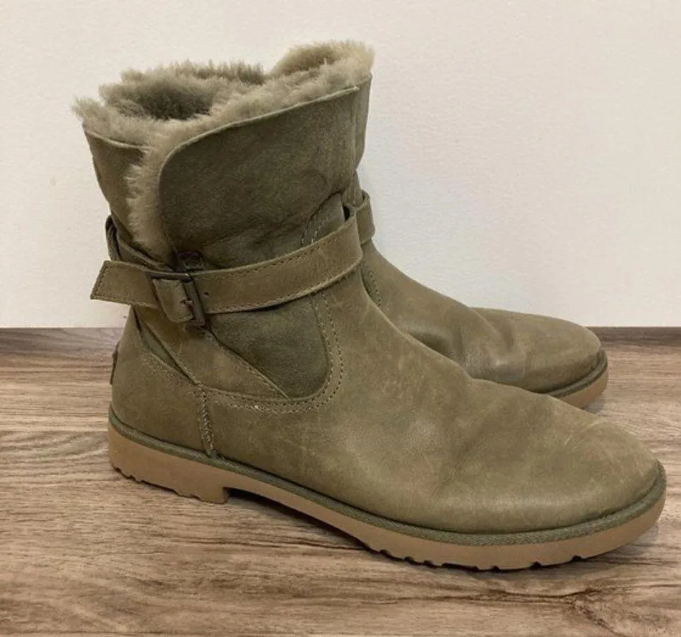 UGG Women's Romely Buckle Fashion Boot Size 9 - Image 2