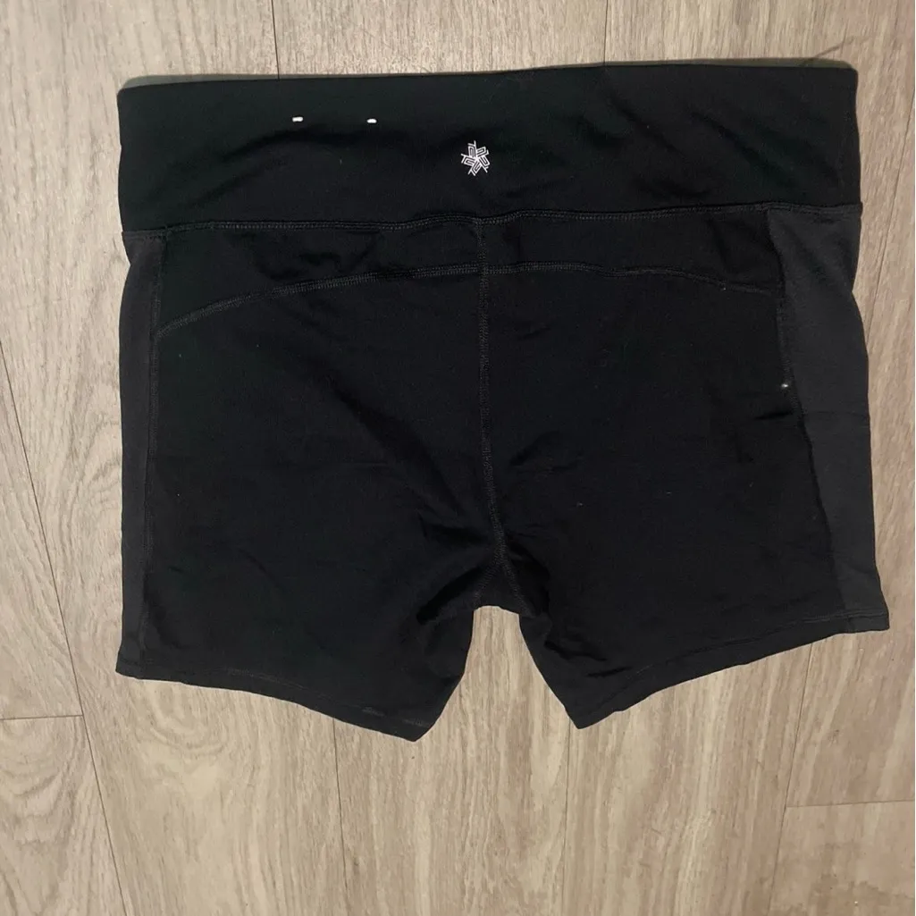 Tek Gear Women's Black Bike Shorts - Image 3