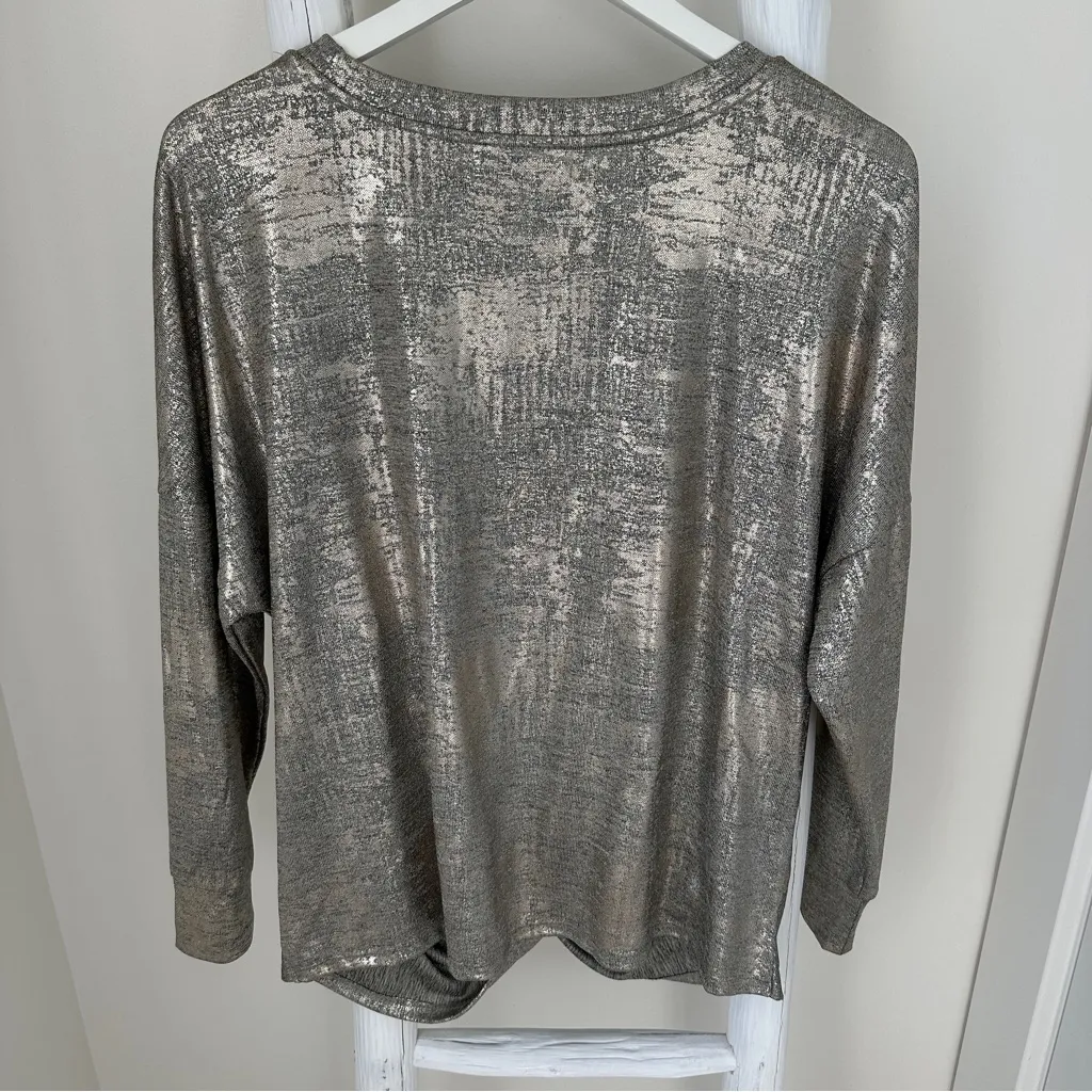 Fourteenth Place Holiday Shimmering Metallic Gold Twist Waist Top L - Image 3