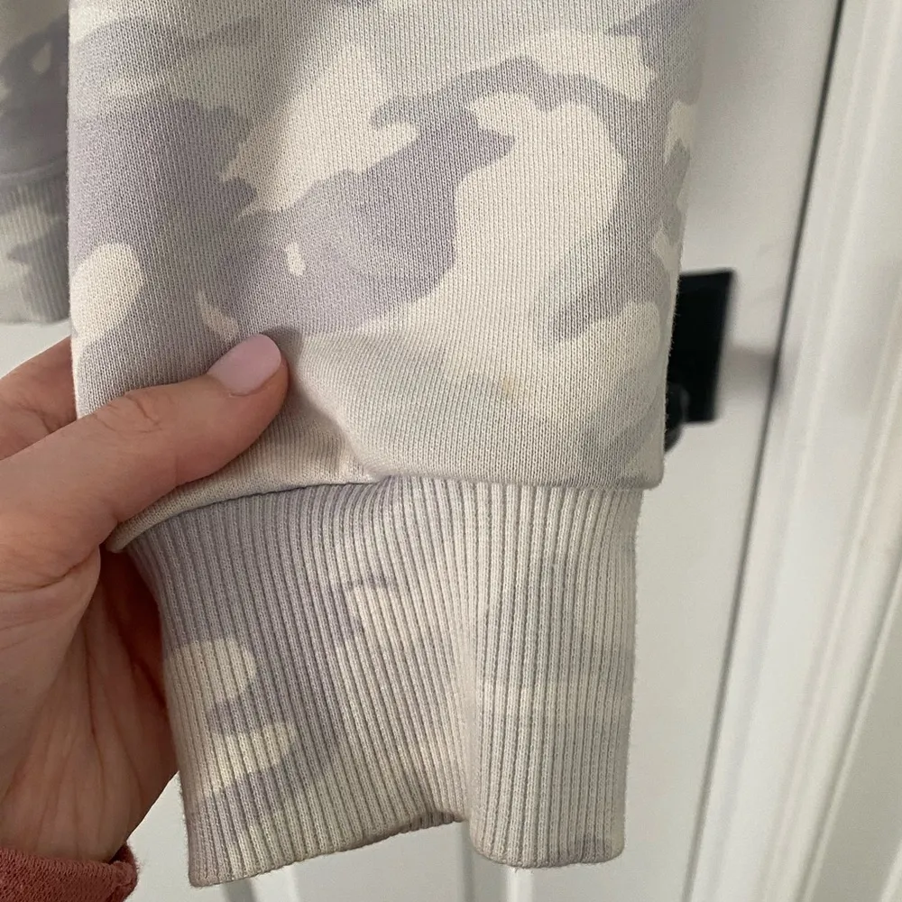 Lululemon Perfectly Oversized Crew - Image 5