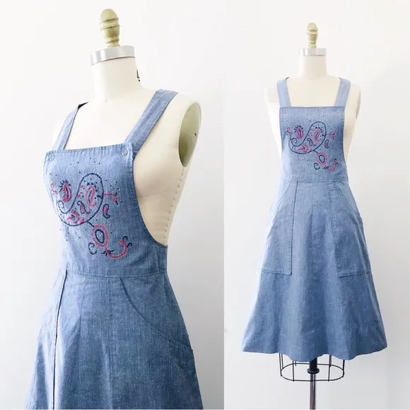 vintage • 1970s chambray jumper dress pinafore embroidered denim paisley western Size XS - Image 2