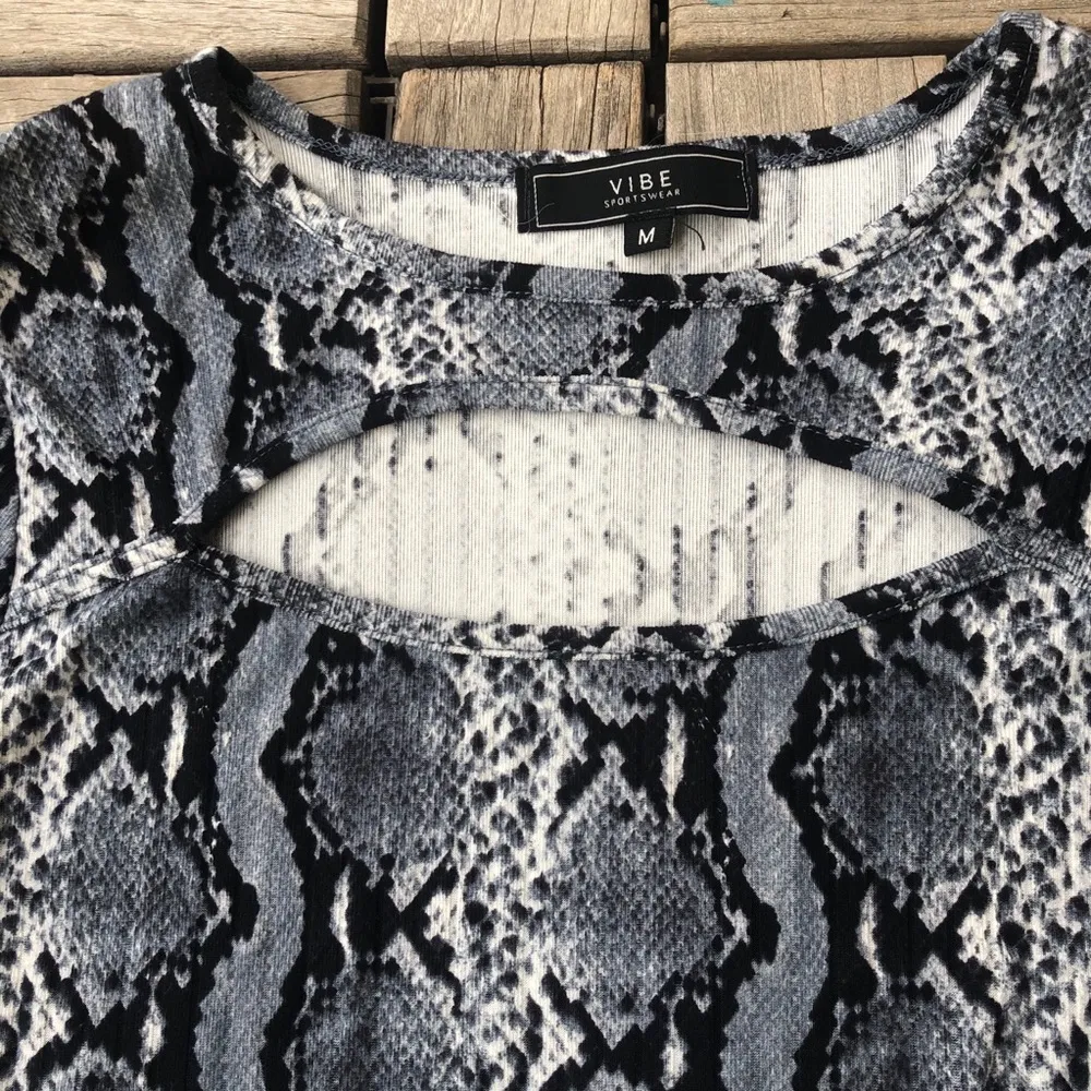 Vibe Snake Print Bodysuit Size M Size M - Image 3