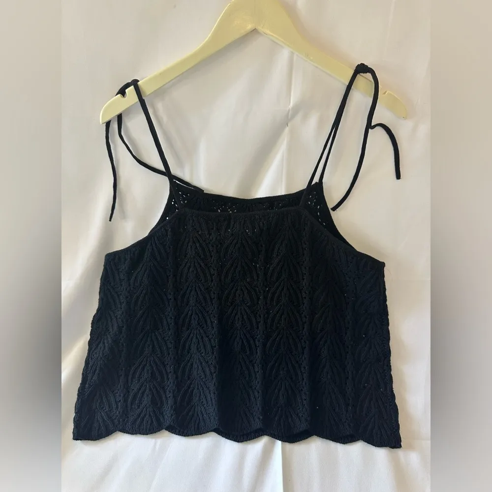 H&M ShirtNWT  Womens L  Black Cami Tank Strappy Cropped Pull on Casual - Image 7