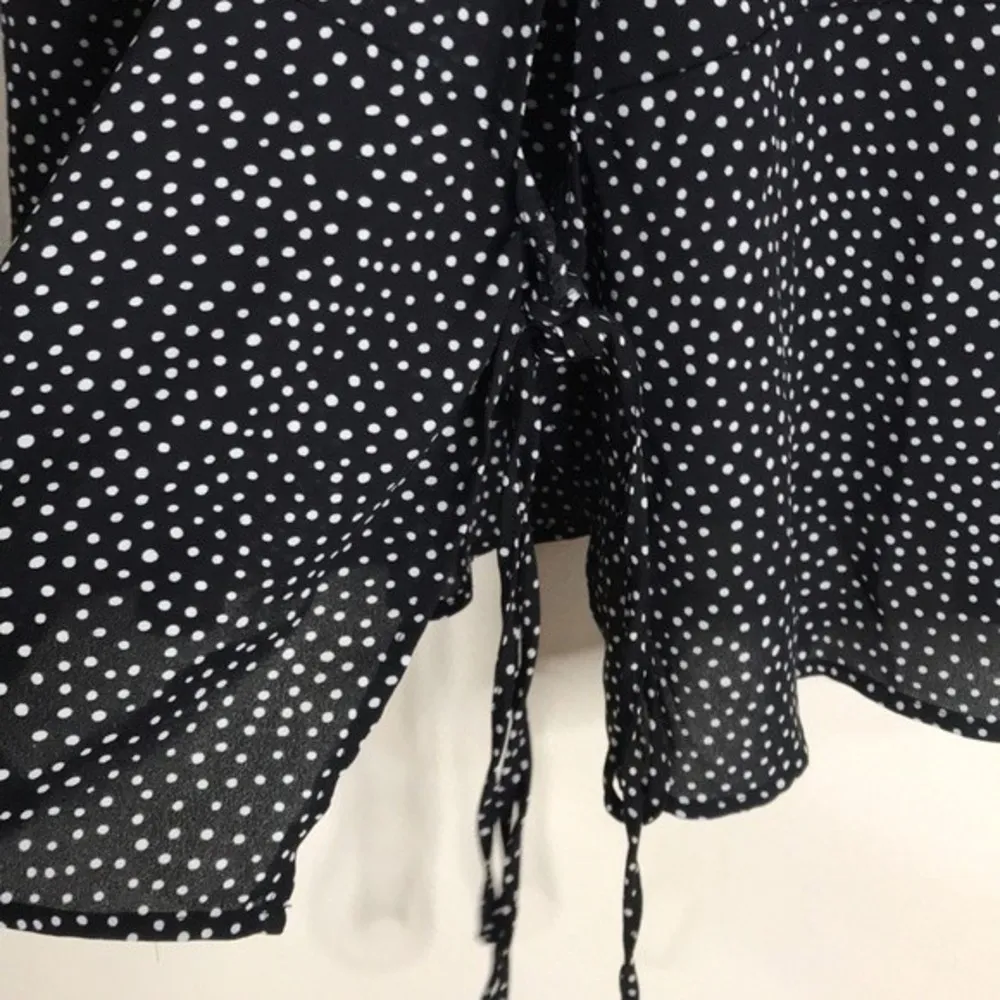 LuLus Love Is Enough Black and White Polka Dot Wrap Top size medium - Image 7