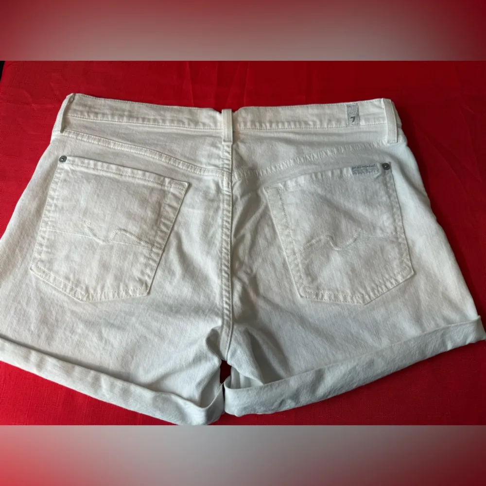 7 for All Man Kind White Cuffed Women's Shorts Size 31 - Image 6