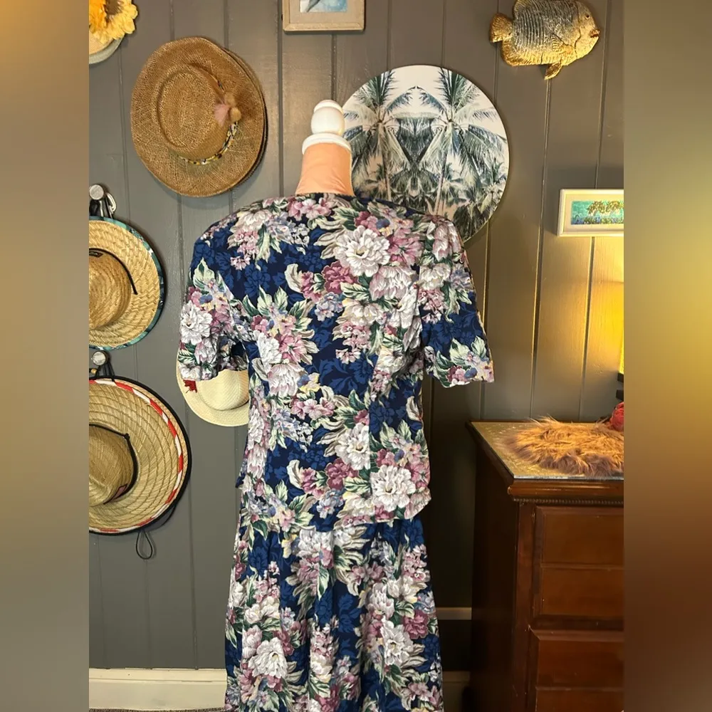 Vintage 90’s Lady Dorby Floral 2 Piece Top & Skirt Large Blue - Image 4