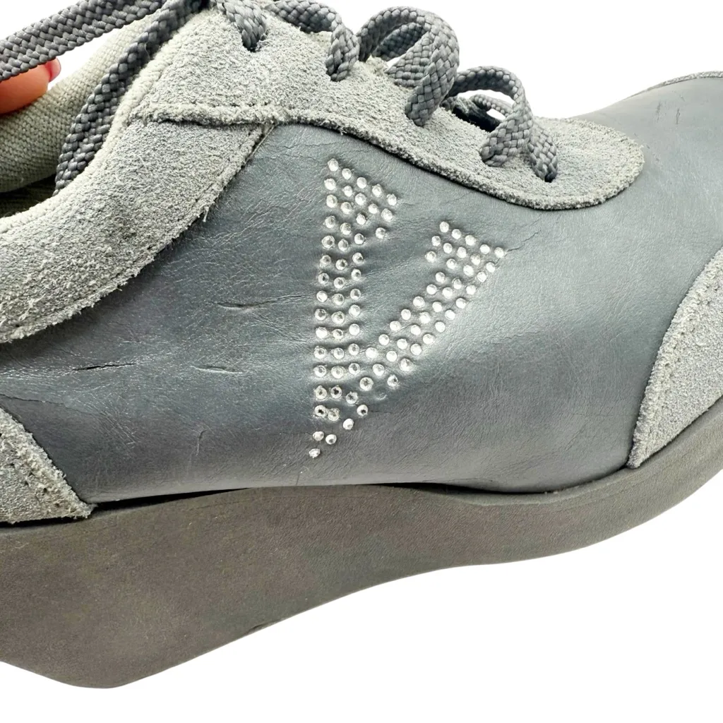 Volatile Y2K Suede Rhinestone Platform Sneakers size 8 Gray - Image 8