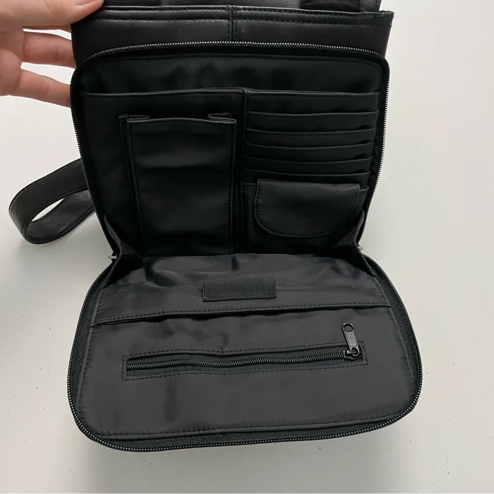 HOBO Purse Crossbody Leather Wallet Credit Card Slots Pen Adjustable Soft Black - Image 13