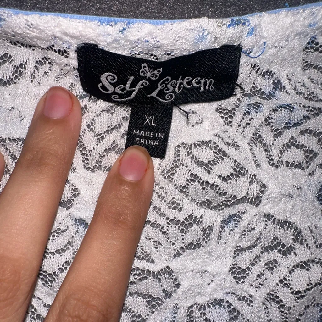 Coquette V-neck Lacy Floral Top - Image 2