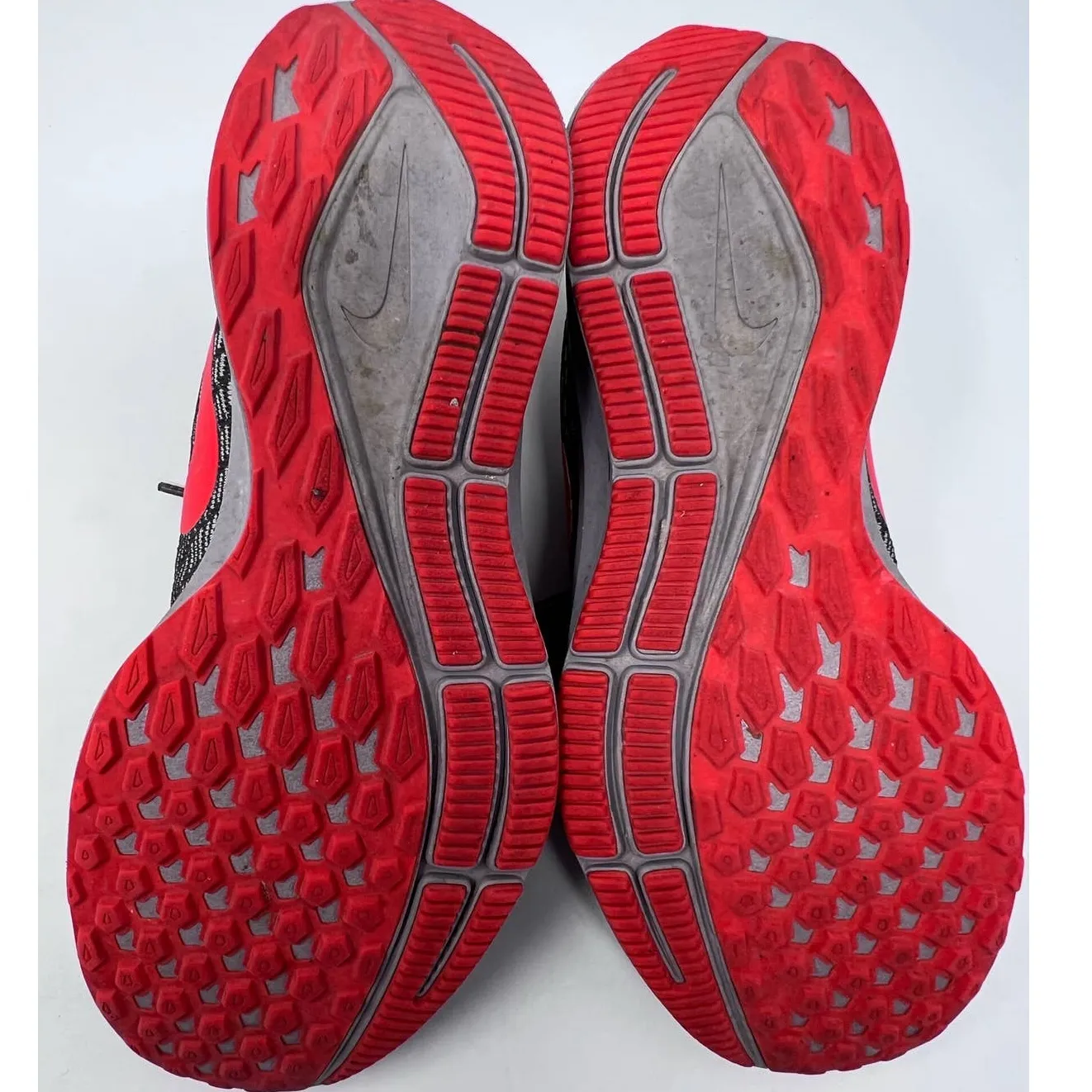 Nike Air Zoom Pegasus 35 Women's Gray Red‎ Running Shoes Size 5.5 - Image 6