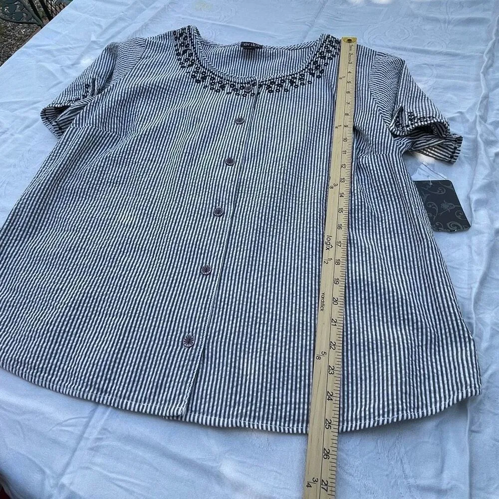 NWT Erika size L 100% embroidered button front top - Image 3