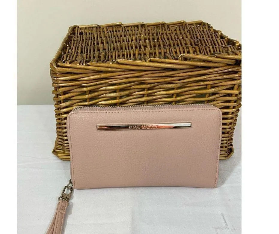 Steve Madden Pink Zip Wristlet - Image 2