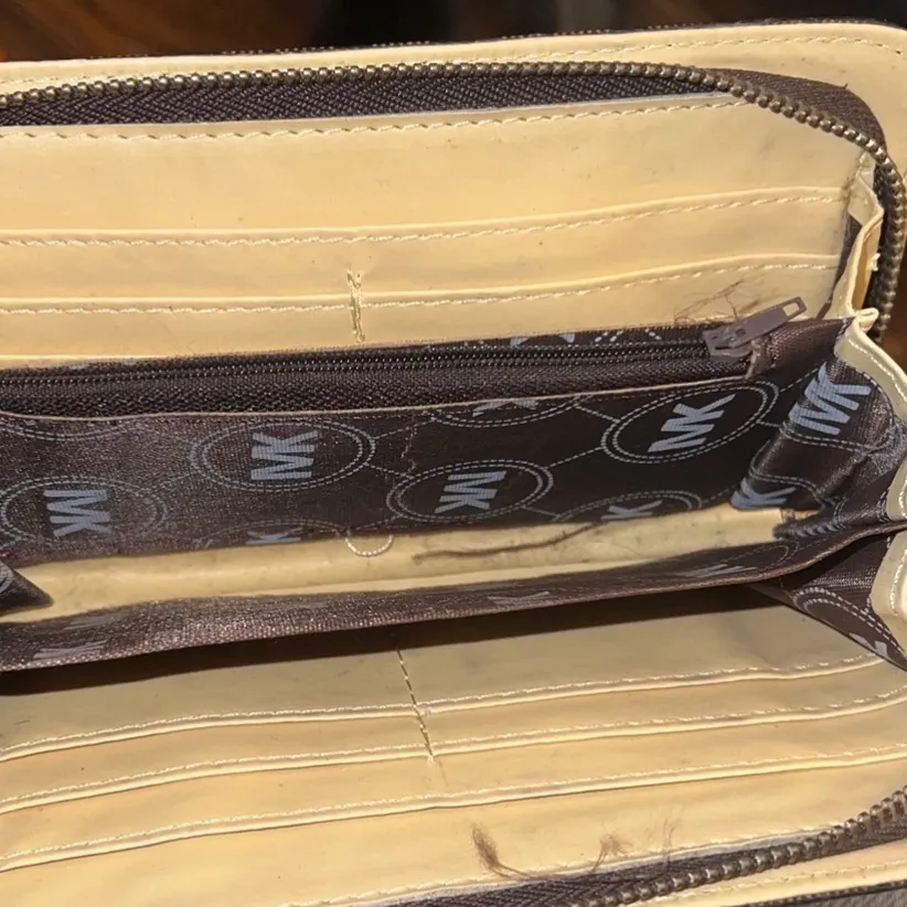 Michael Kors Dark Brown Logo Wallet - Image 5