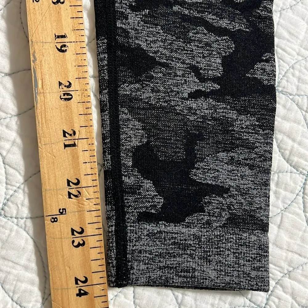 Gymshark adapt seamless black & grey camo high waisted leggings see measurements - Image 5