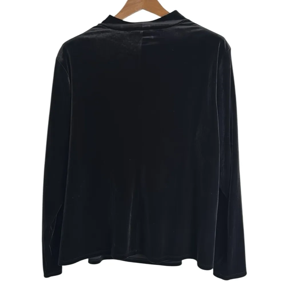 Bold Elements Black Cut Out Mandarin Collar Long Sleeve Velvet Blouse Black 2X - Image 2