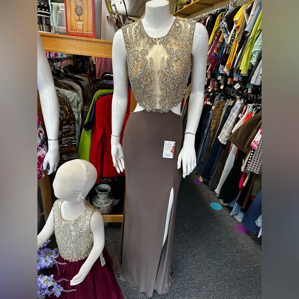 Size 2 mocha Jasz Couture formal dress EUC - Image 3