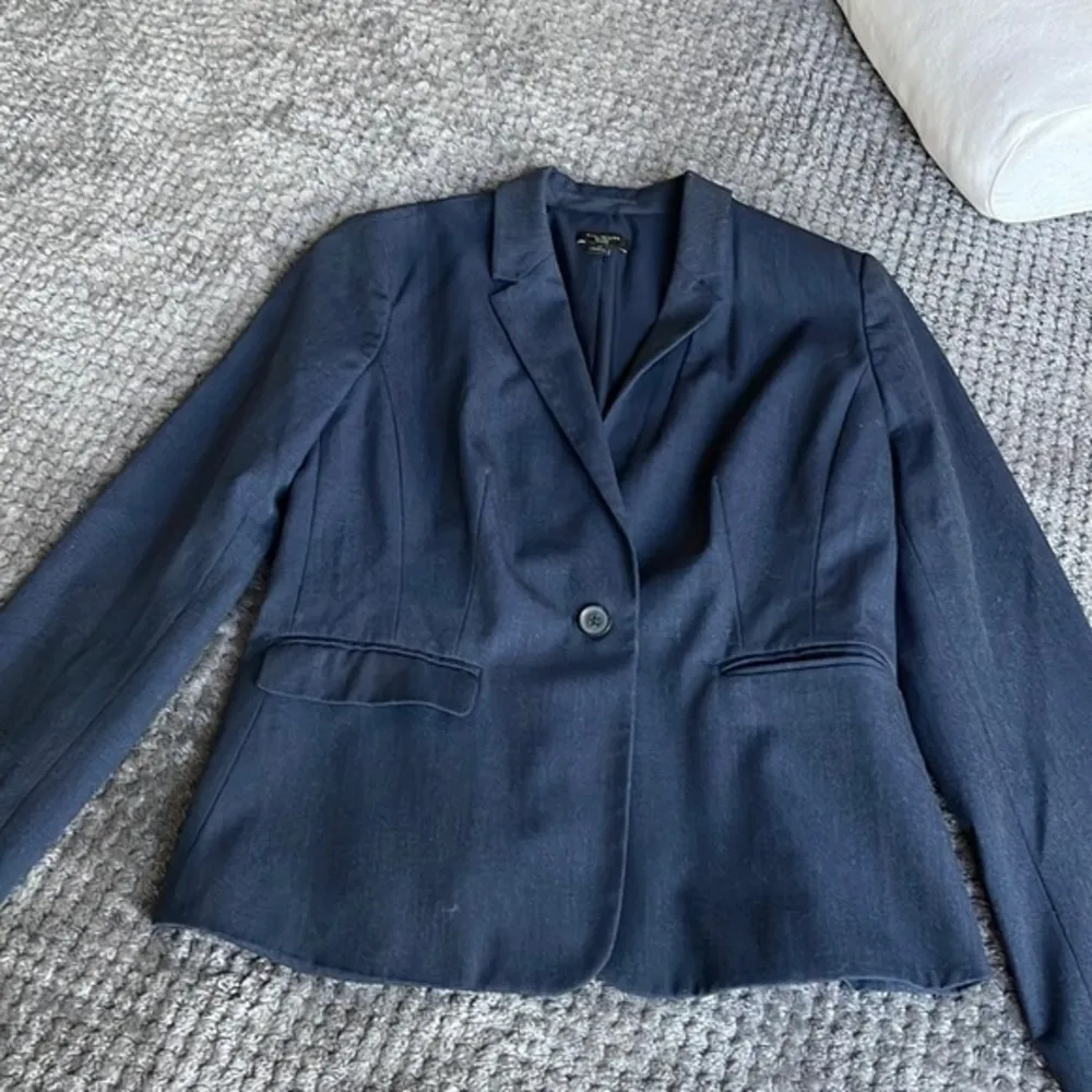 Petites Ann Taylor Factory Dark Blue Regular FIt Blazer Jacket Size 4 EUC #6539 - Image 2
