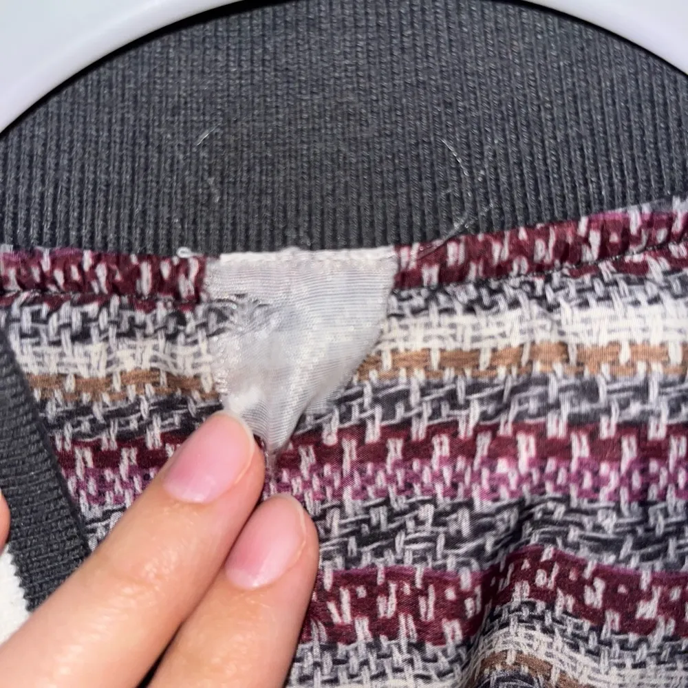 Reversible Varsity Style Bomber / Puffer Jacket - Image 12