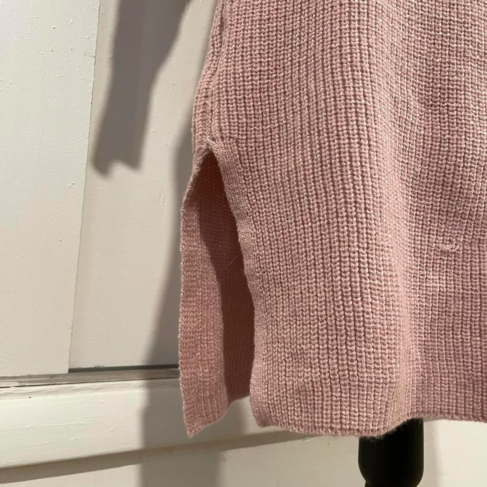 dusty Pink criss cross wrap sweater dress. size medium - Image 2