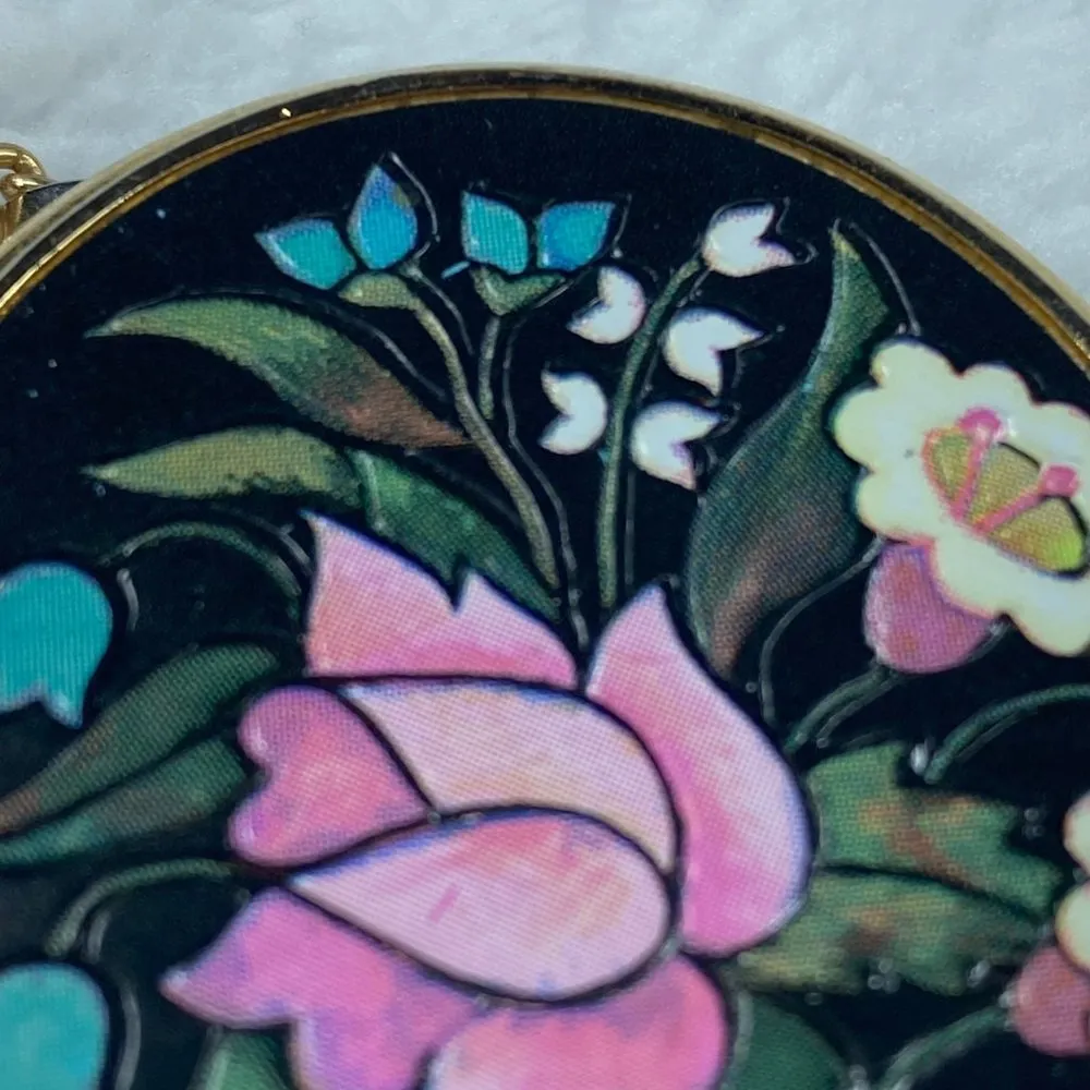 Avon Florentine Painted Oval Flower Pendant Necklace Vintage Gold Tone Framing - Image 10