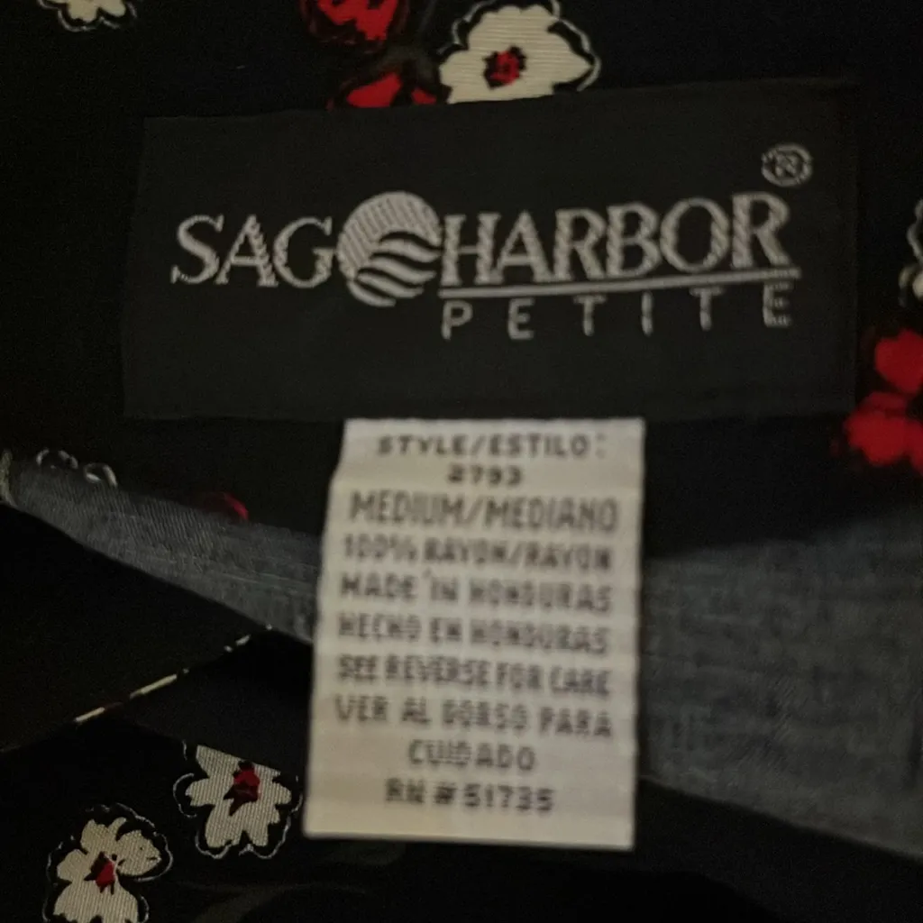 Sag and harbor petite floral dainty french vibes blouse size medium - Image 9