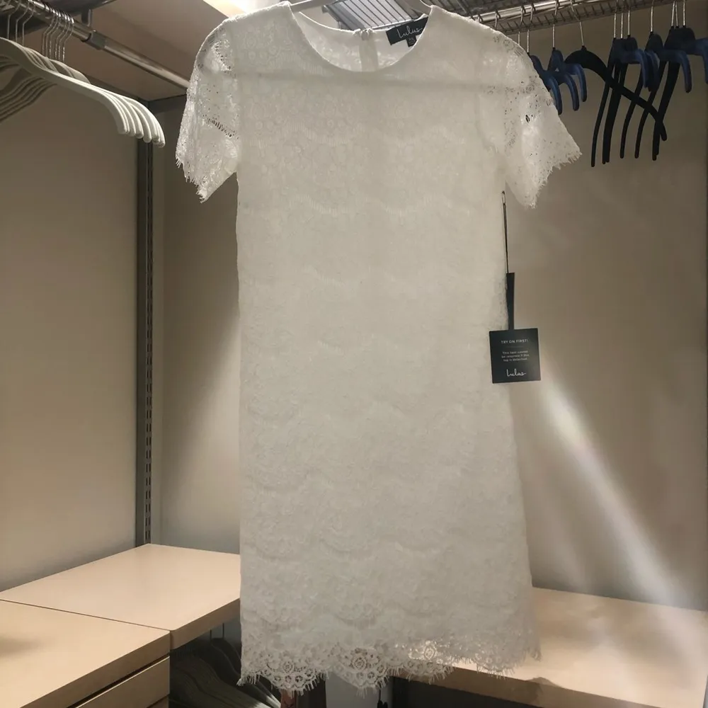 White lace Lulu’s dress - Image 2