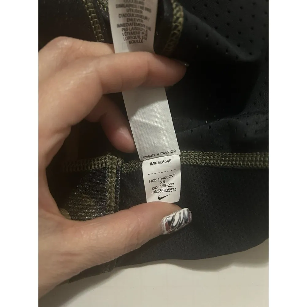 Women's Dri-Fit Sports Bra High-Neck Green Camo Swoosh Logo XS - Image 8