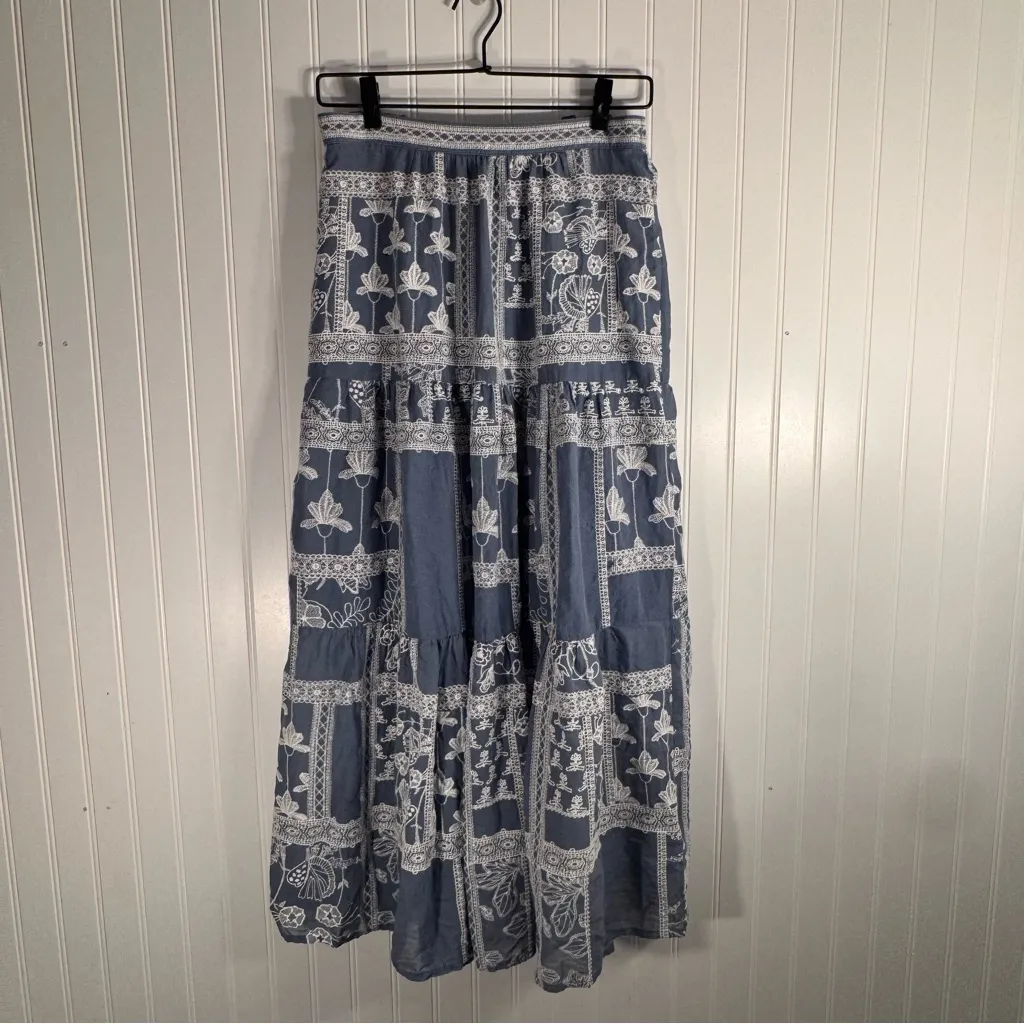 Anthropologie Maeve Ariadne Embroidered Maxi Skirt Blue & White Size XS - Image 3