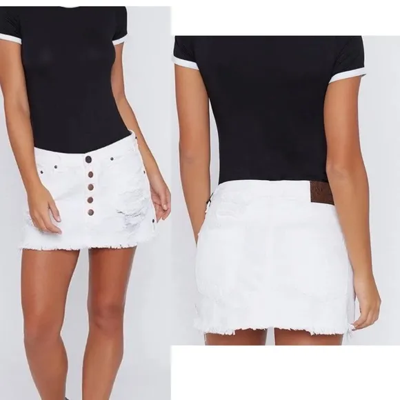 One X One Teaspoon Women Size 26 White Junkyard Sort Distressed Skirt Button NEW - Image 2