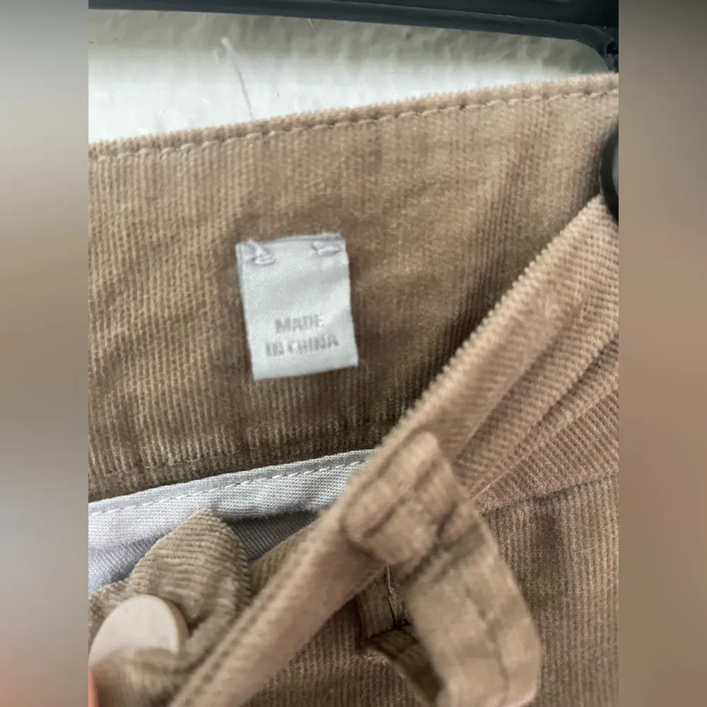 Vince Ankle/Cropped Pants Skinny Corduroy Chino Light Brown Women's; size 8 - Image 5