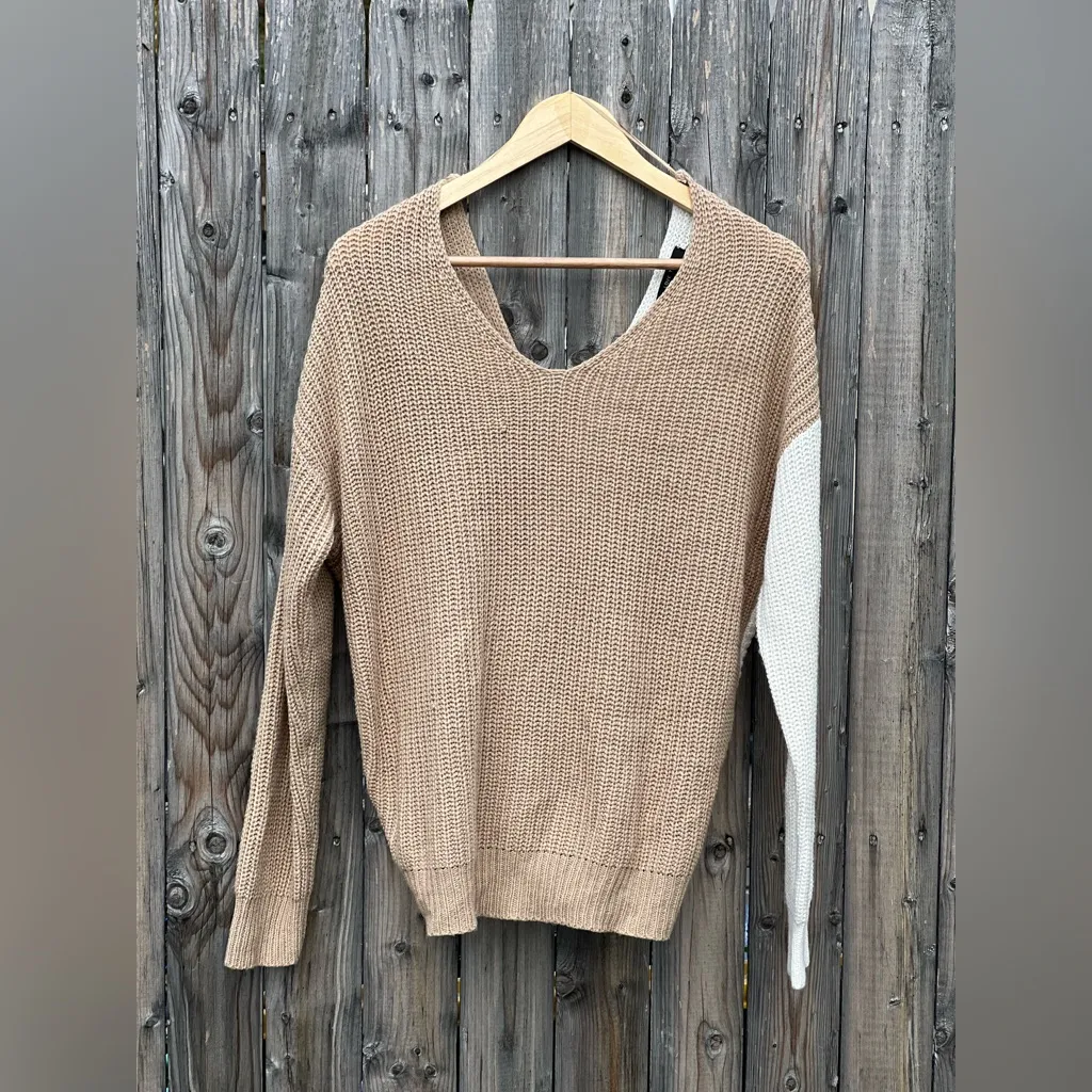 Love Tree Color Block Cozy V-Neck Criss Cross Sweater - Image 3