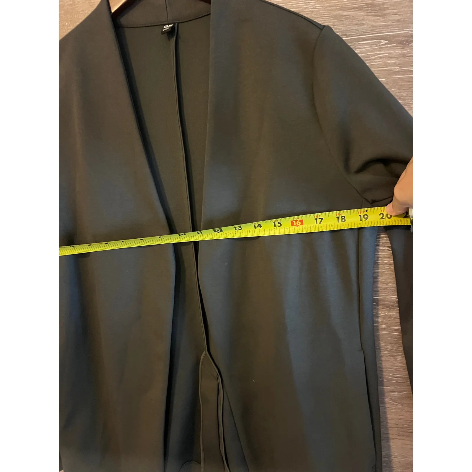 Uniqlo women cardigan size small minimalist dark gray career classic office - Image 5