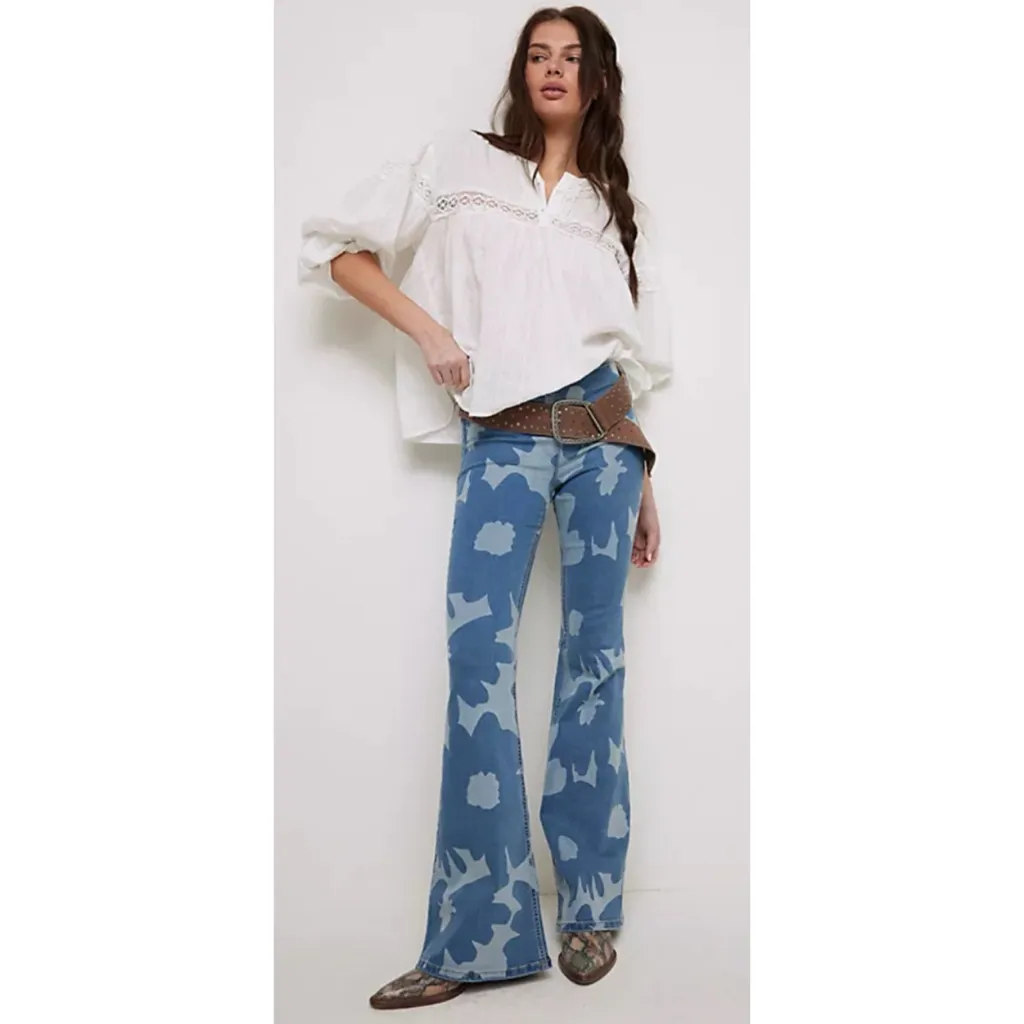 Free People we the free penny pull on mide rise flare jeans boho floral NEW 26 - Image 3