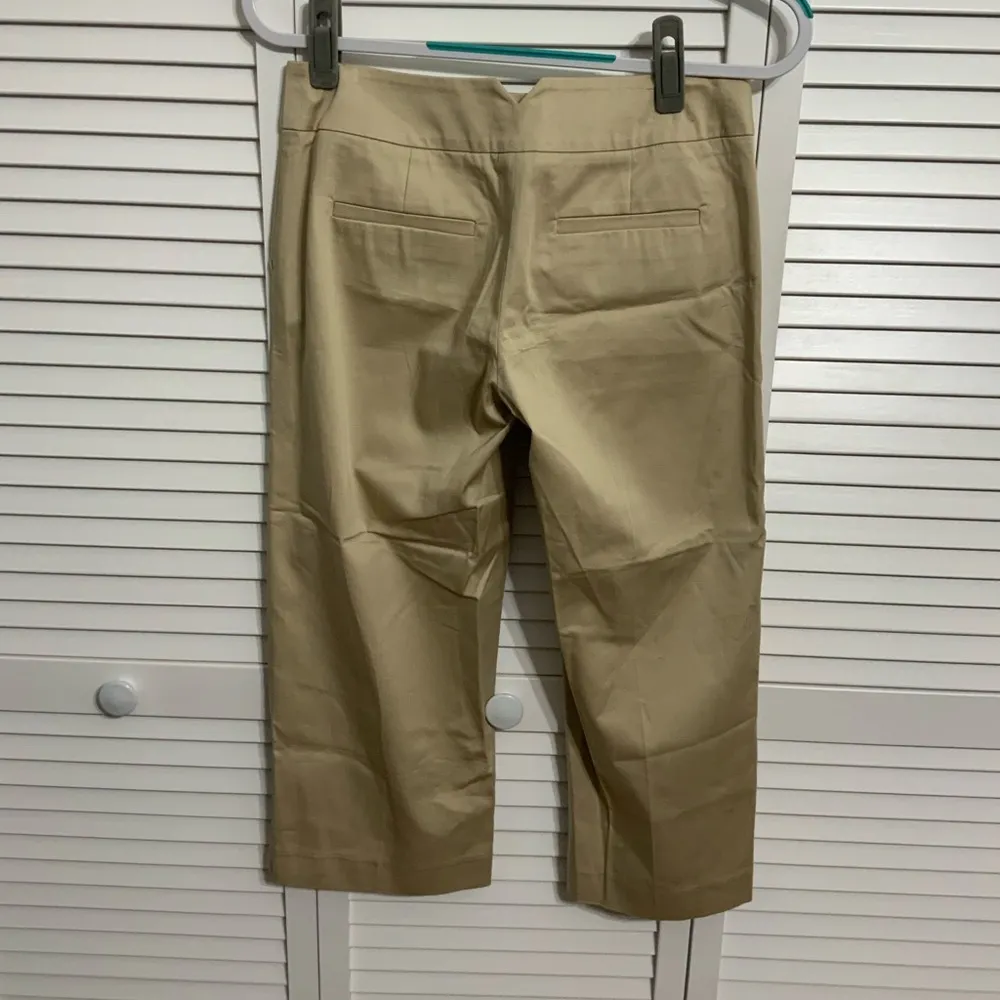 NWOT Attention Modern Fit Capri Khaki Size 2 - Image 2