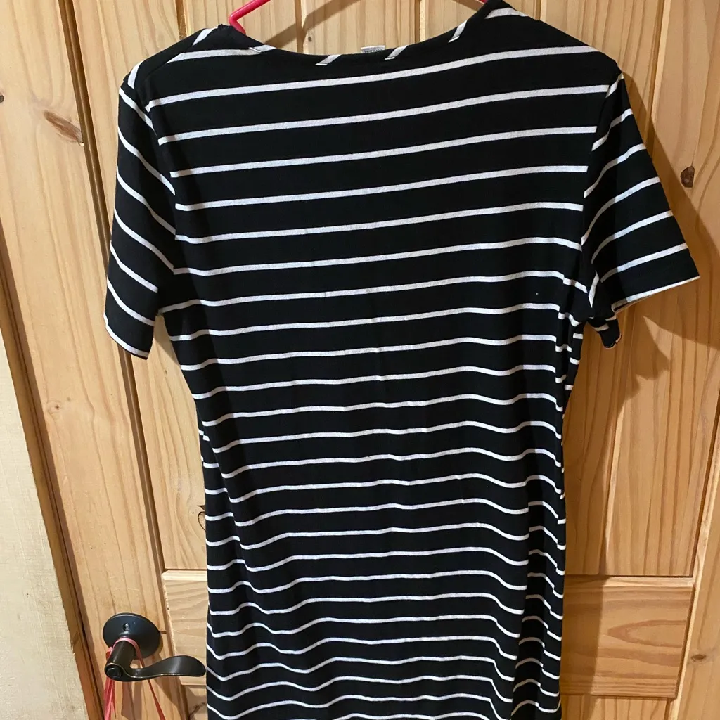 Black and White Striped Dress Size L - Image 4