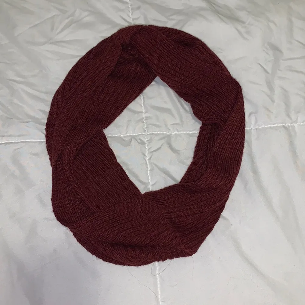 Burgundy Scarf - Image 2
