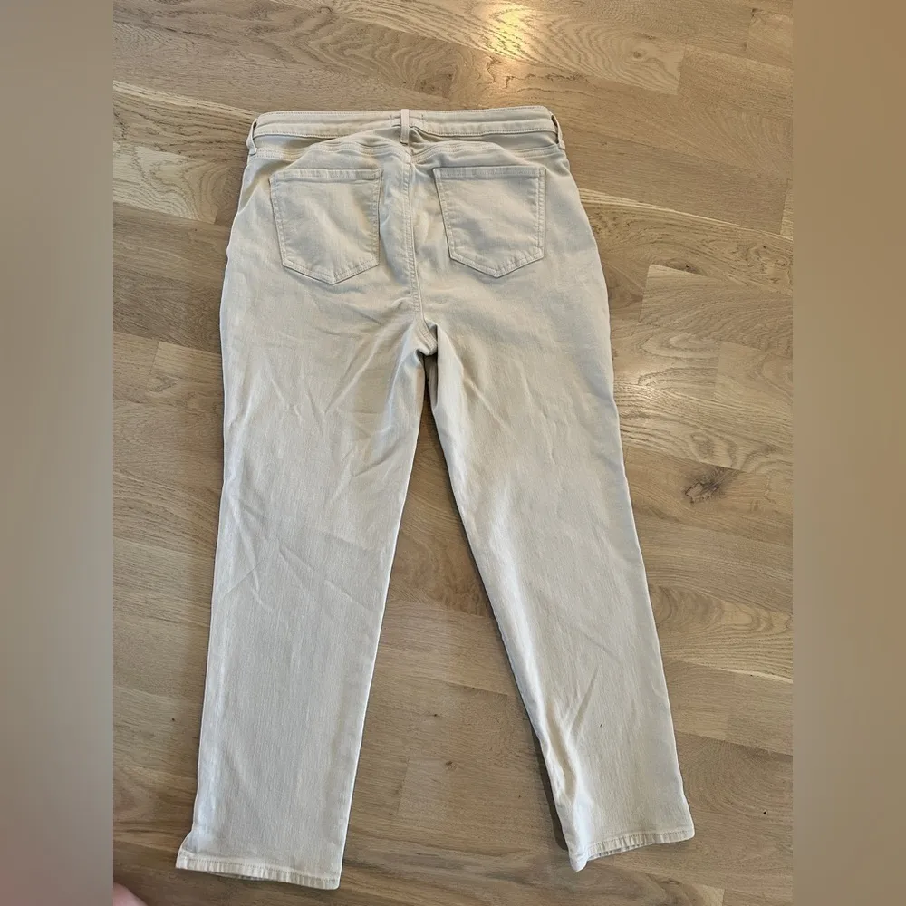 Curve 360 by NYDJ Slim Straight Ankle Jeans - Feather cream 8 short - Image 5