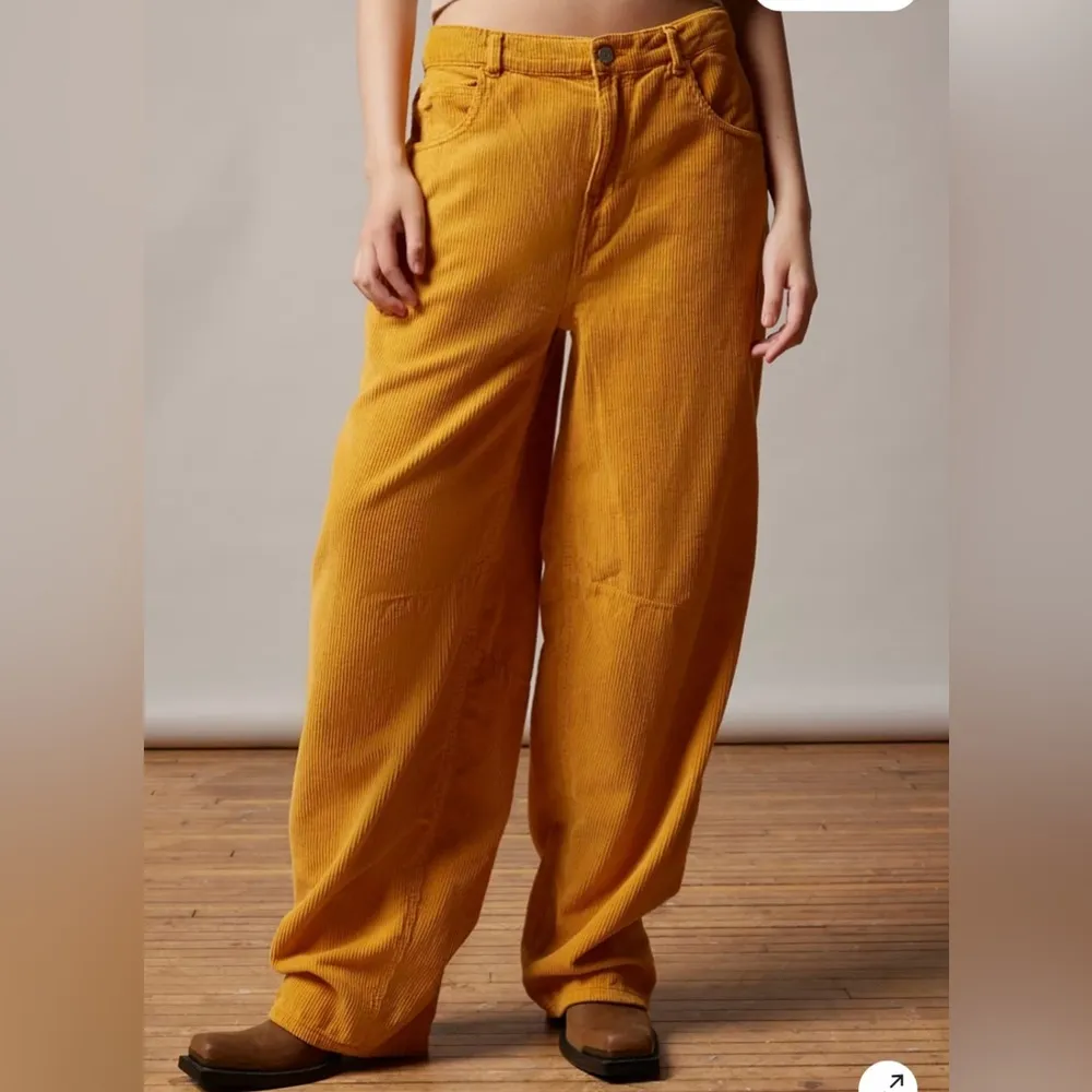 Urban Outfitters BDG Logan Corduroy Baggy Buckle Pant 15" Waist NWOT - Image 3