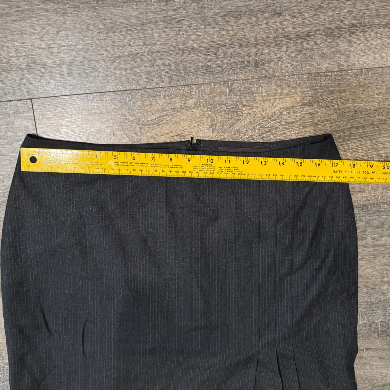 Brooks Brothers Gray Pinstripe Super 110's Canonico Wool Silk Pencil Skirt Sz 12 - Image 7