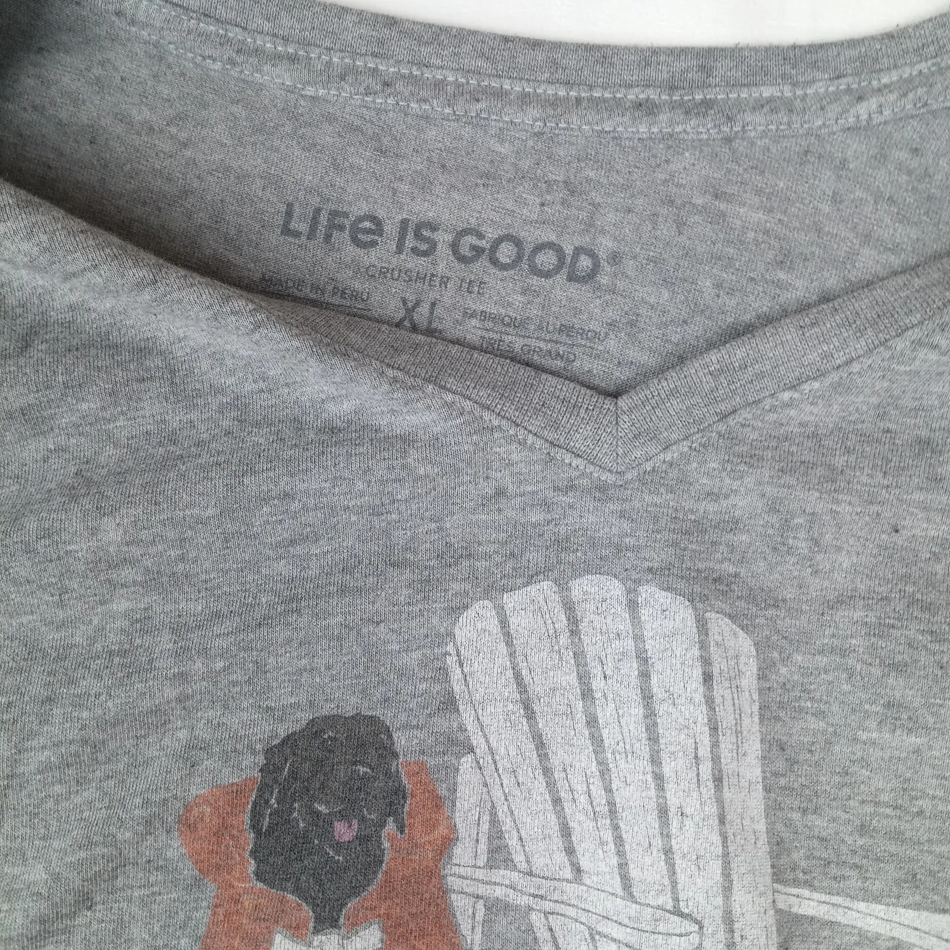 Life is good women's XL Gray v neck crusher tee lab dog beach lake vacation - Image 6