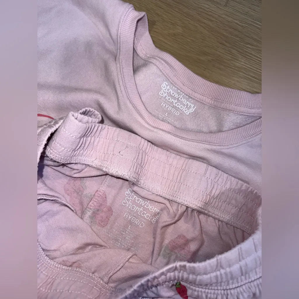 Strawberry shortcake pink matching set Women’s large - Image 2