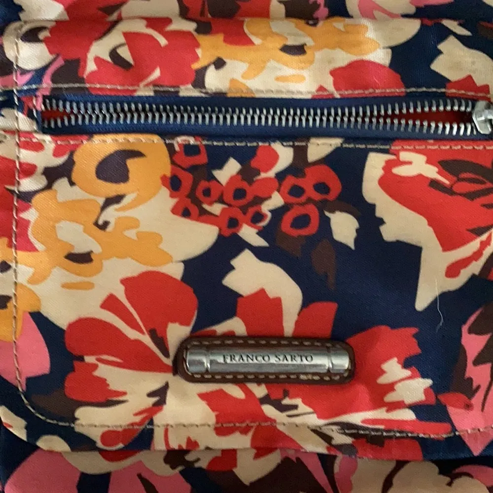 Franco Sarto cross body travel purse - Image 2