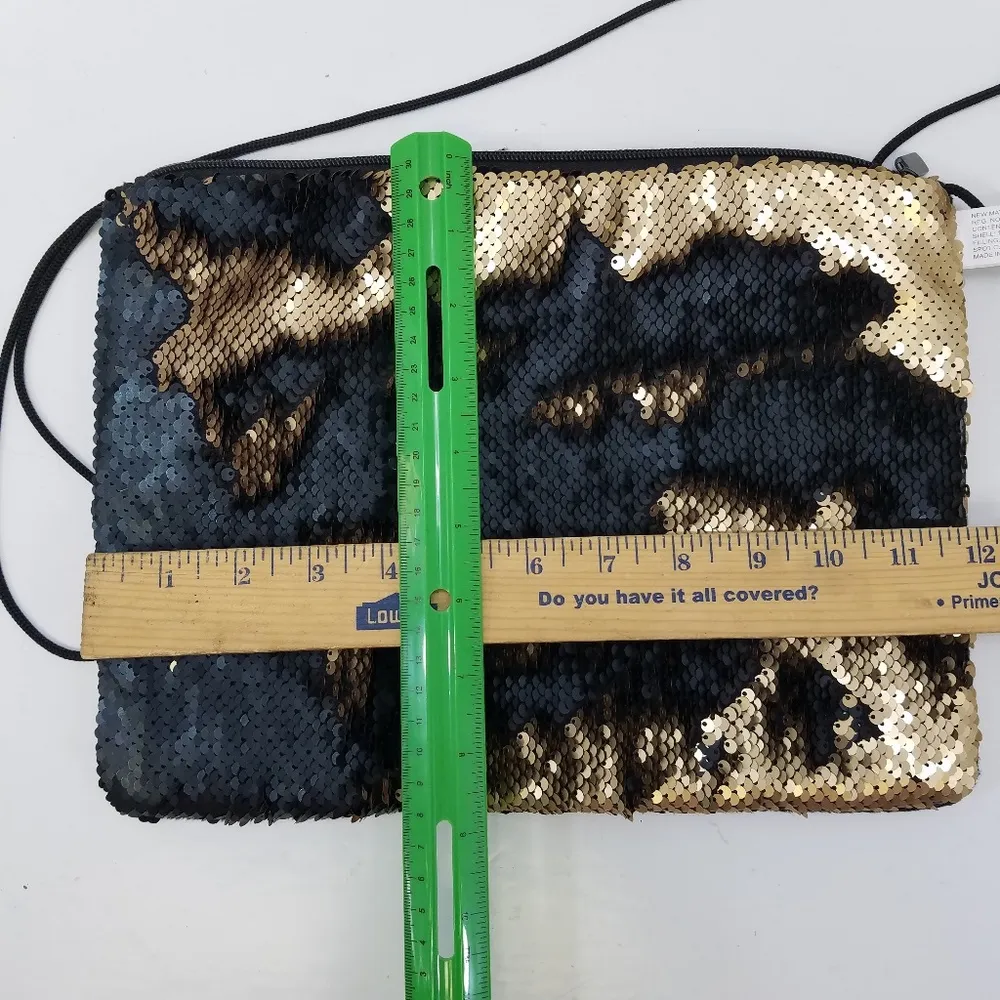 Black And Gold Sequin Cross Body Purse - Image 7