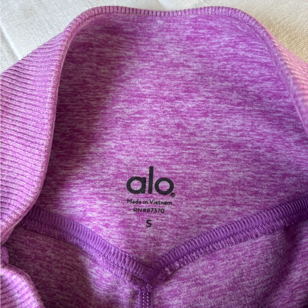 Alo Yoga Alosoft Aura Shorts - Image 2
