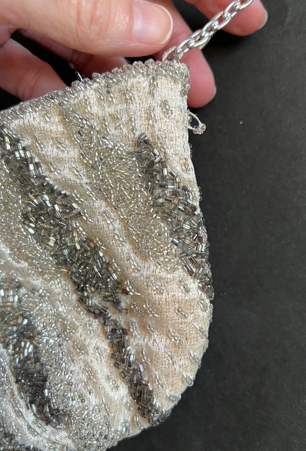 Vintage Silver & White Beaded Evening Bag With Silver Chain Strap - Image 8