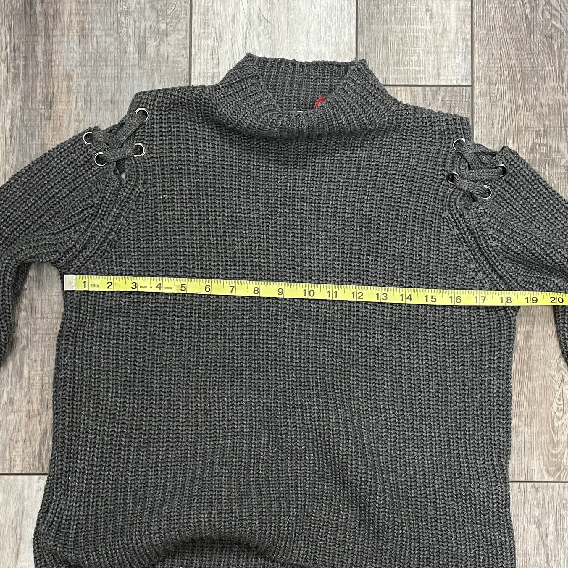 Lace Up Cold Shoulder Long Sleeve Sweater  Dark Gray Size Medium - Image 6