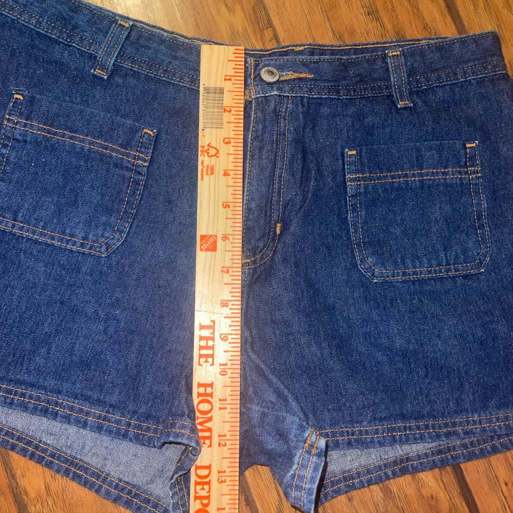 Denim Blue Women's Shorts vintage Old Navy woman’s size 12 - Image 3