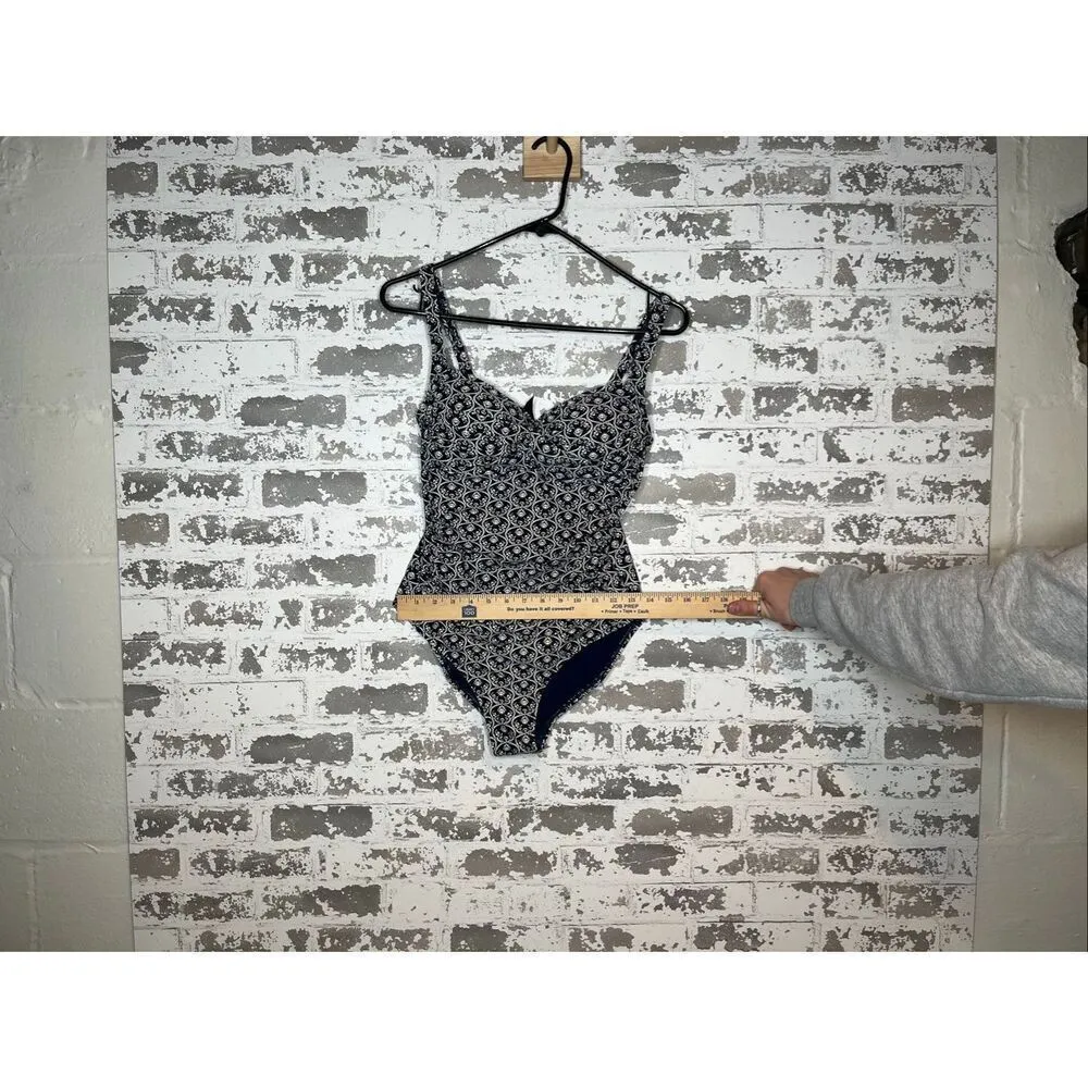 Nip tuck swim | navy blue patterns one piece swim suit Size 8 - Image 13