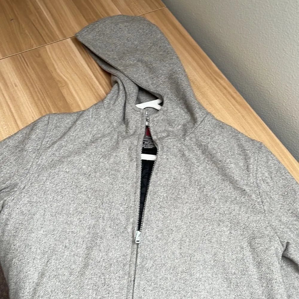 L.E.I. Wool zip up 3/4 length coat. Quilted interior. Size M. Gray Size M - Image 3