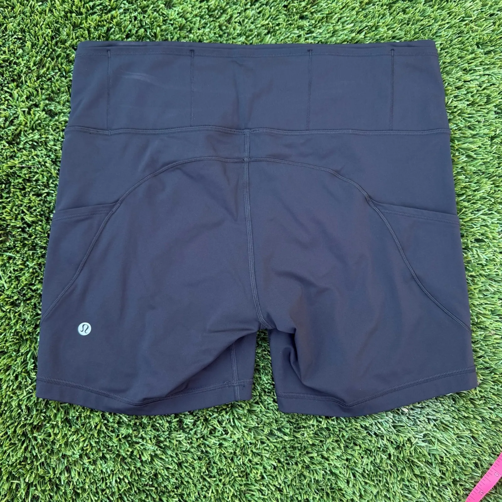 Lululemon Fast and Free High Rise 6 Inch Black Womens Size 12 Pockets Athletic - Image 5